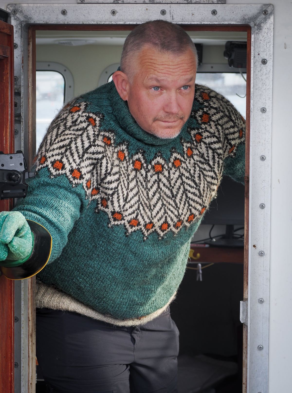 Fiskur - English Knitting Pattern