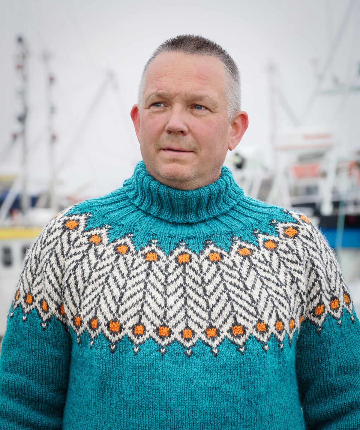 Fiskur - English Knitting Pattern
