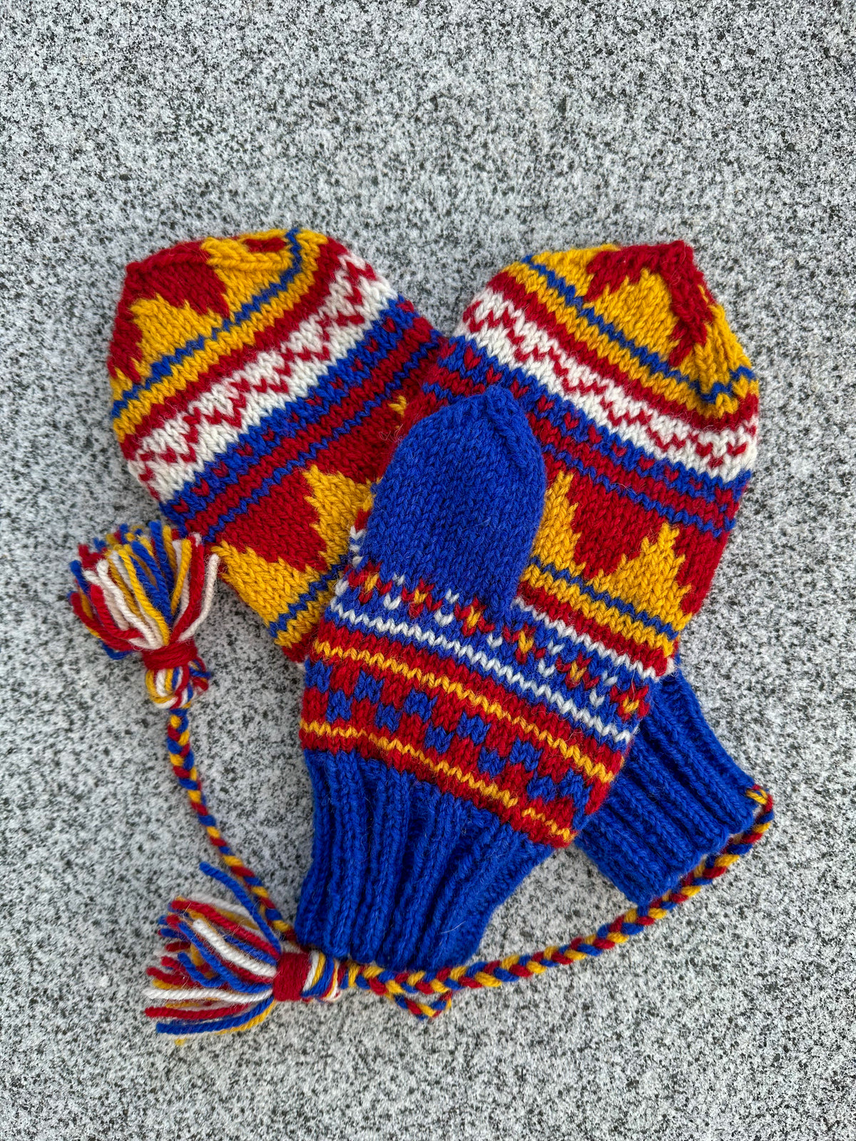 Gárasavvon Mittens - Karesuando Mittens - Hand-knitted