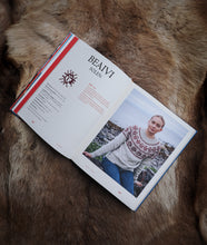 Last inn bildet i Galleri-visningsprogrammet, Sápmi strikk - en reise i garn og farger
