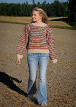 Last inn bildet i Galleri-visningsprogrammet, Nanna Genser - Strikkeoppskrift
