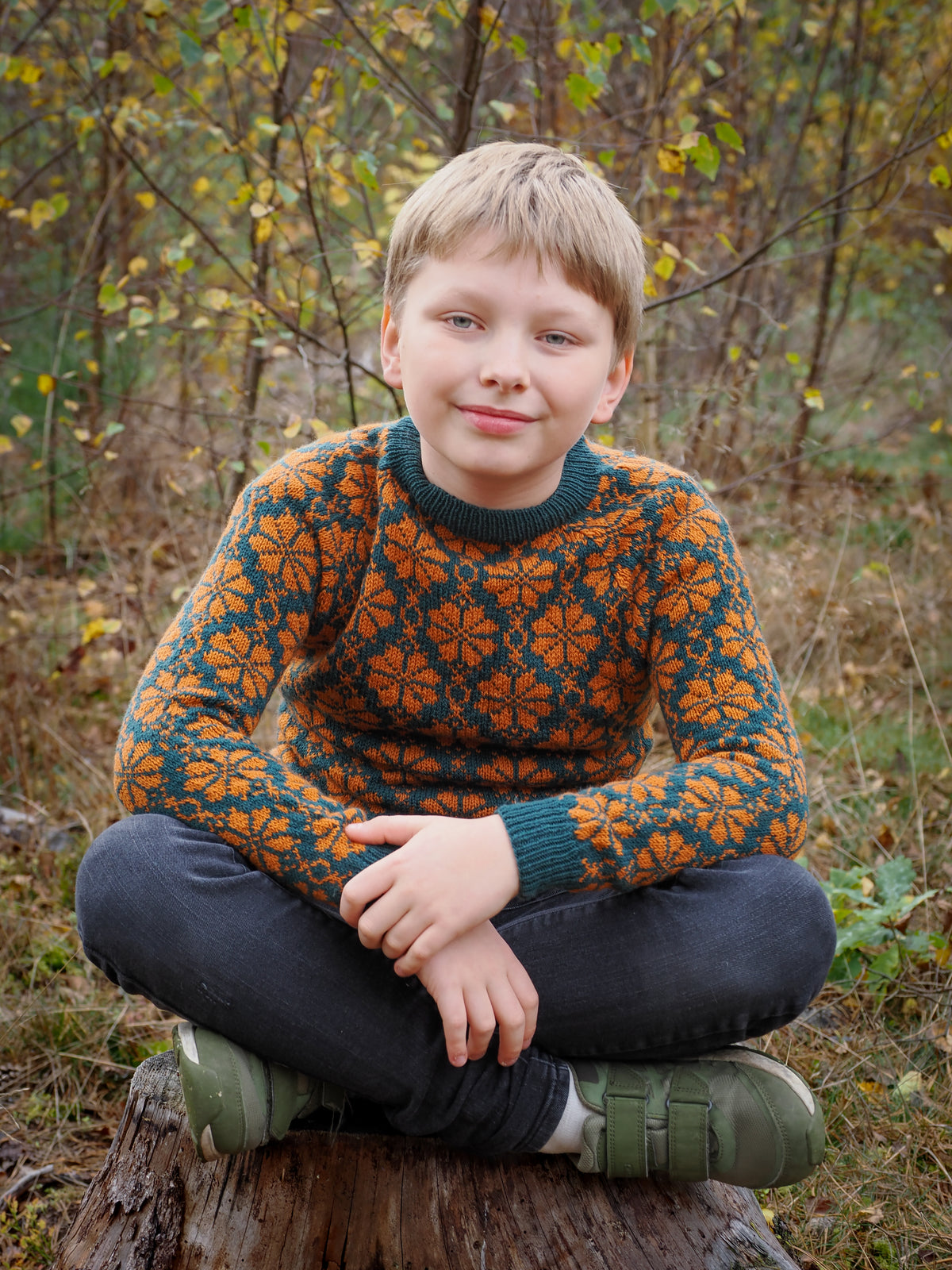 Sirges Báidi - Sirges Genser 2-12 år - Strikkeoppskrift